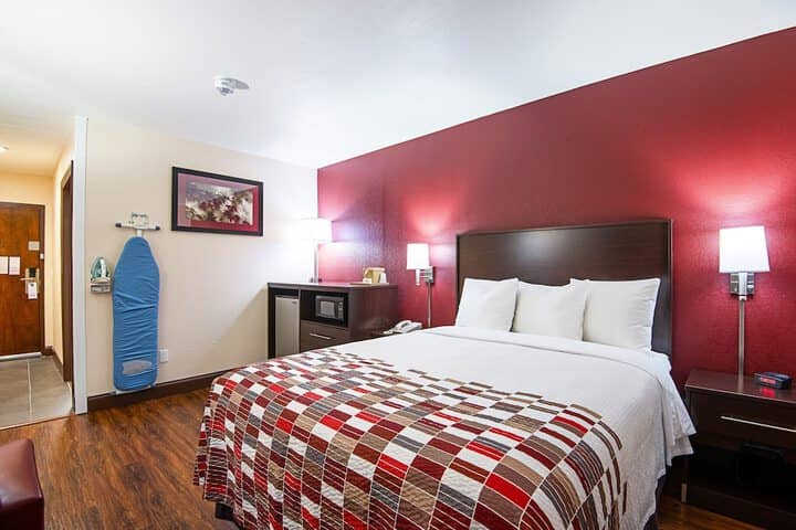 Room 15 of 30