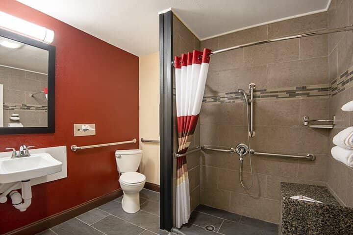 Room 16 of 30