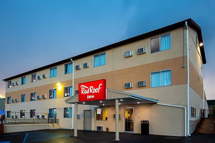 Hotel 27 of 30